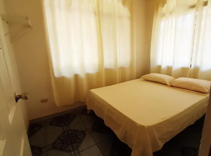 Hotel cápsula Cabinas Hoja Del Bosque Santa Cruz (Guanacaste)