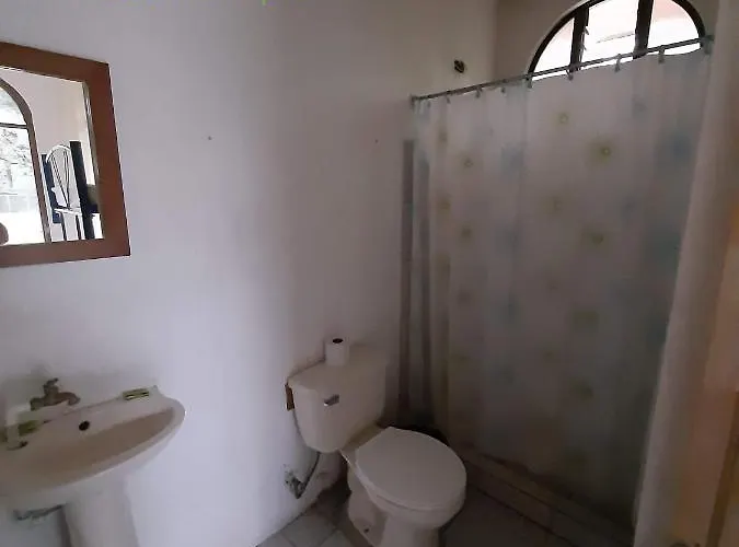 Cabinas Hoja Del Bosque Hotel cápsula *