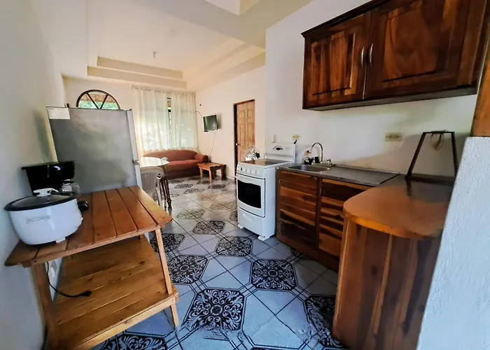 Cabinas Hoja Del Bosque * Santa Cruz (Guanacaste)